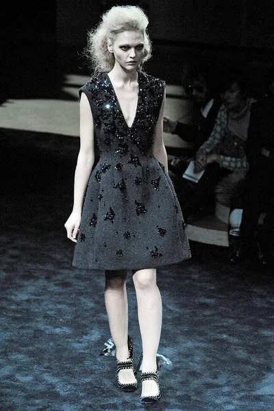 Look 29